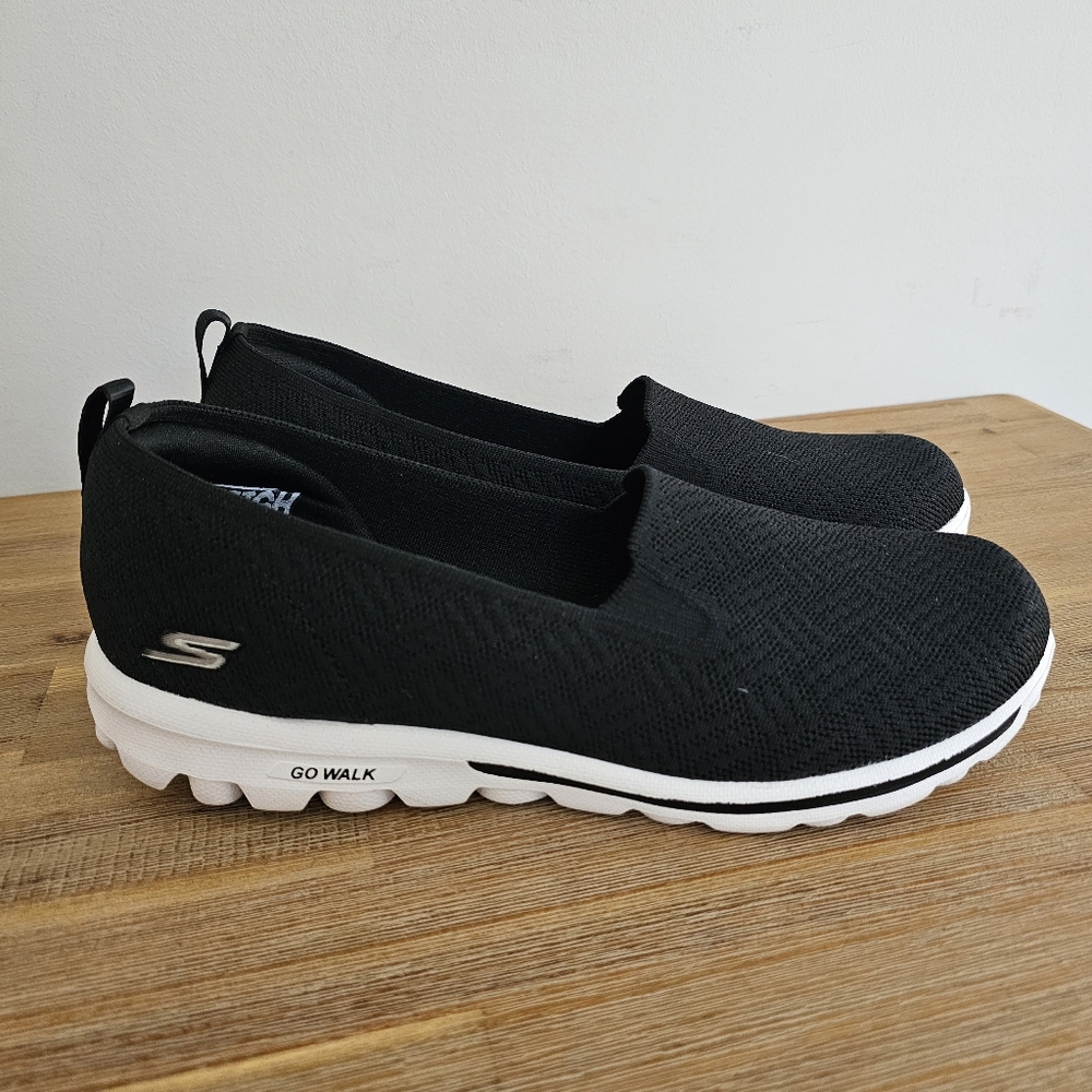 LIKE NEW SKECHERS Go Walk Womens Black Slip On Sneakers, Shoes, Mary Janes